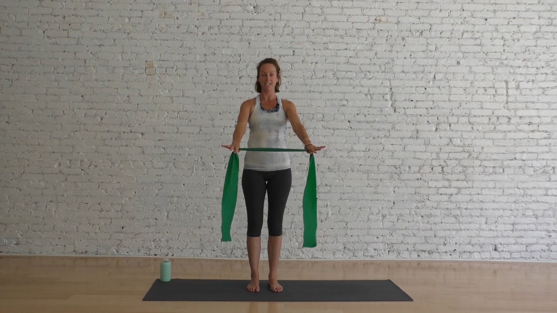 35 mins - Full Body - Theraband (Strong Mama)