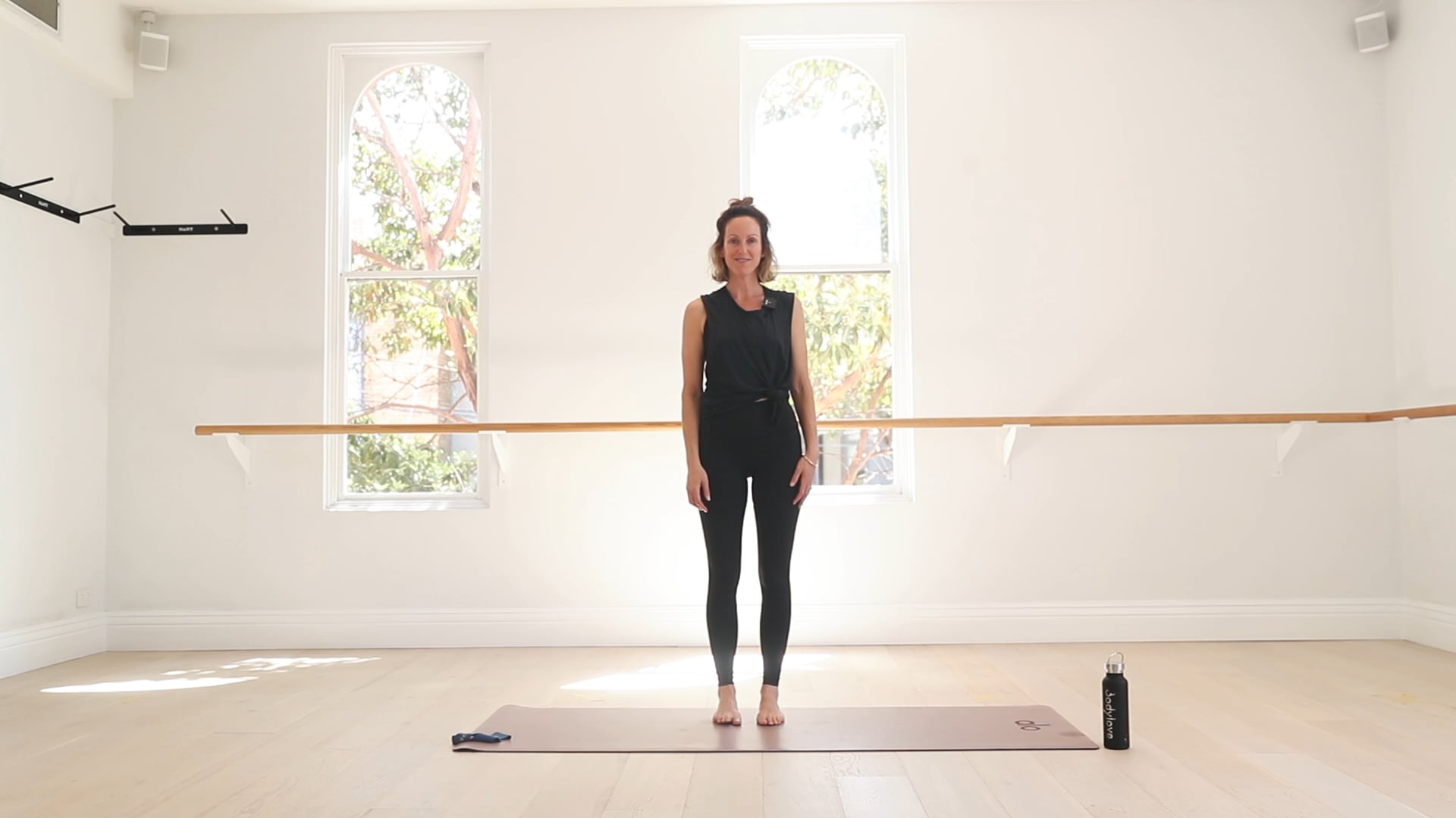 30 Mins - Glutes & Abs - Booty Band (Strong Mama)