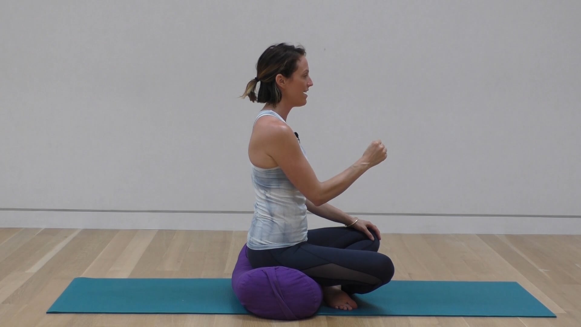 2 Mins - Pelvic Floor Series - Bolster or Cushion (Prenatal)