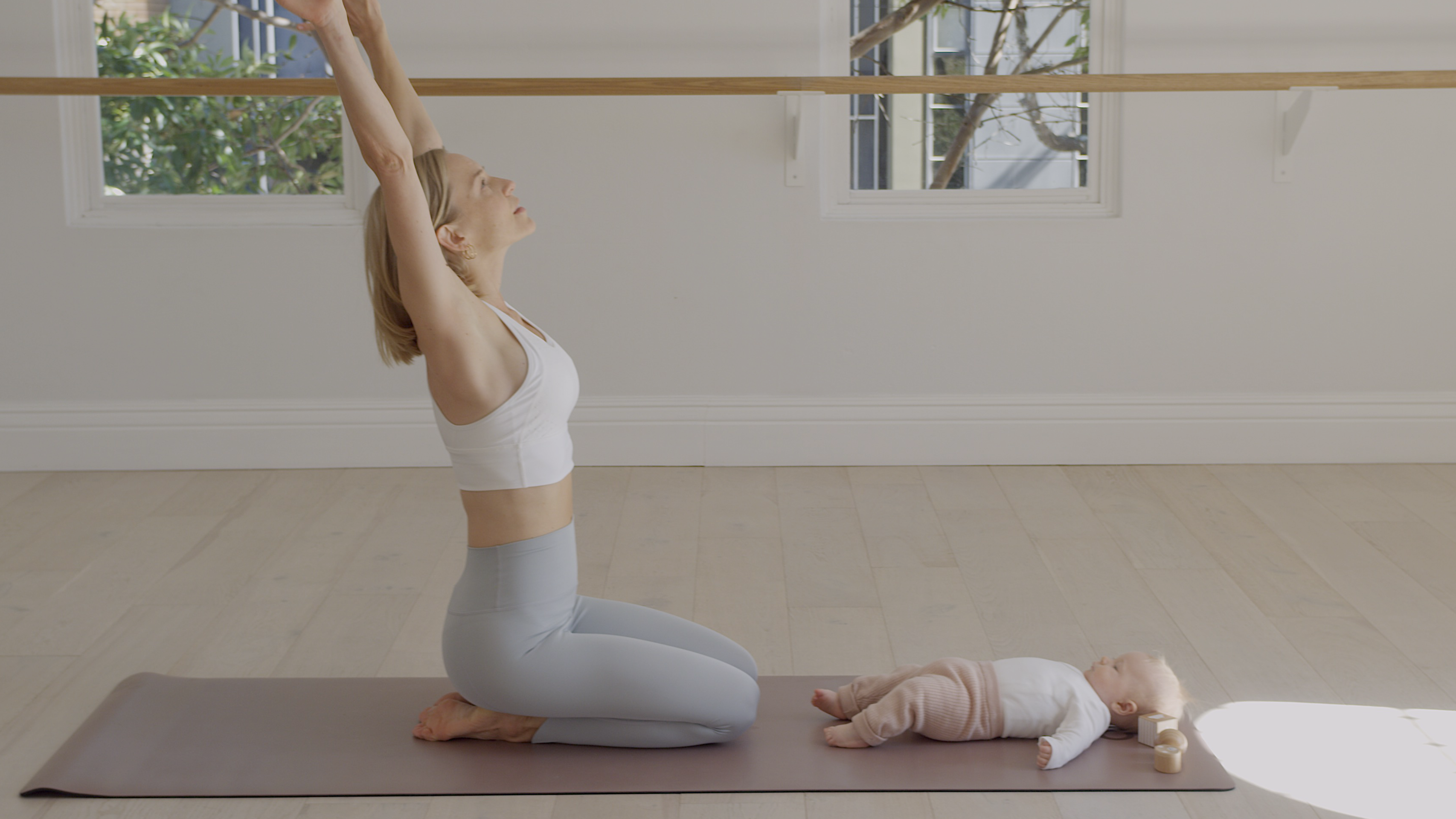 Postnatal - Stretch & Yoga