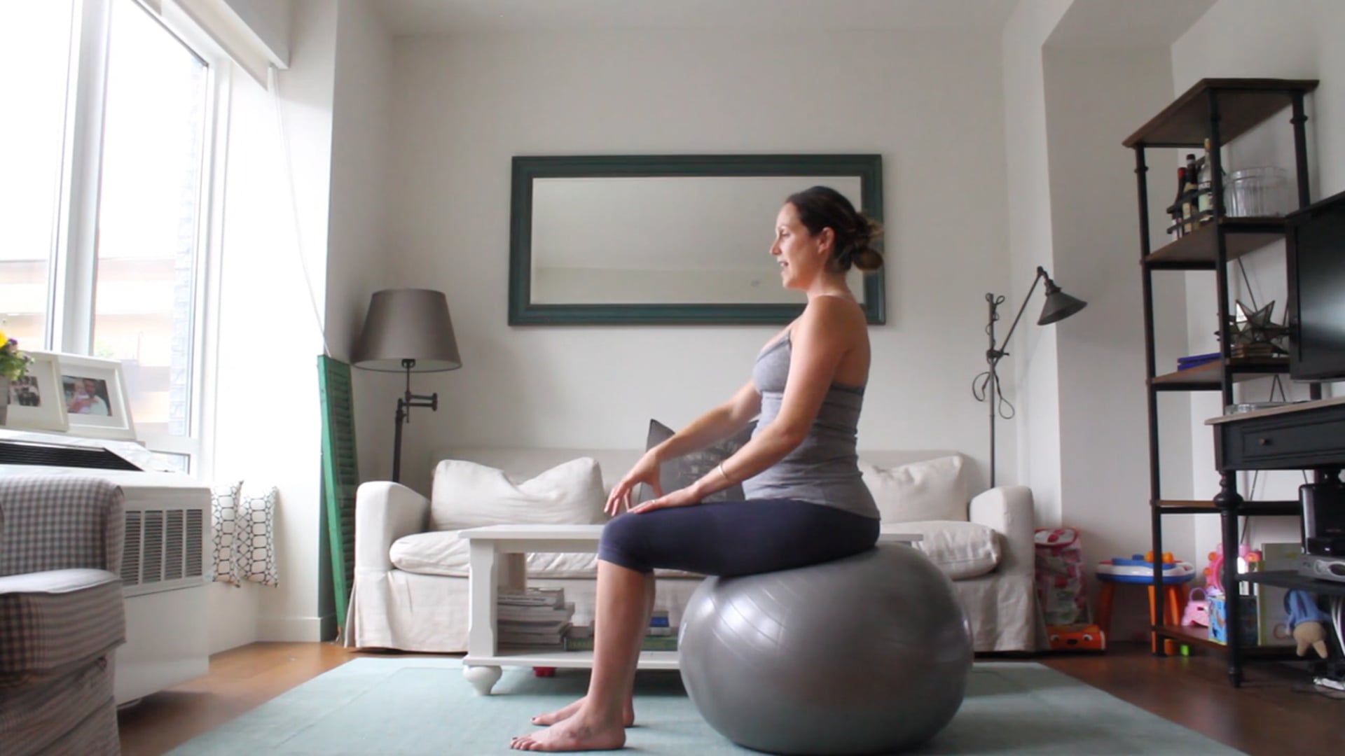 8 Mins - Week 1 - Day 4 - Core (Postnatal) 