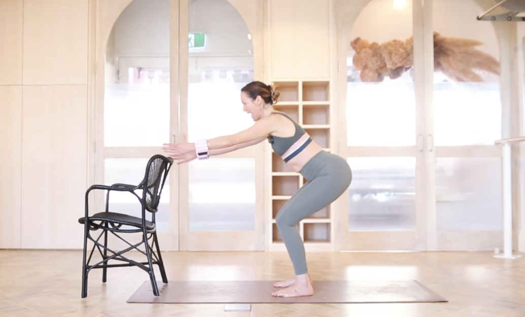  22 Mins - Barre - Chair, Handweights (Prenatal)