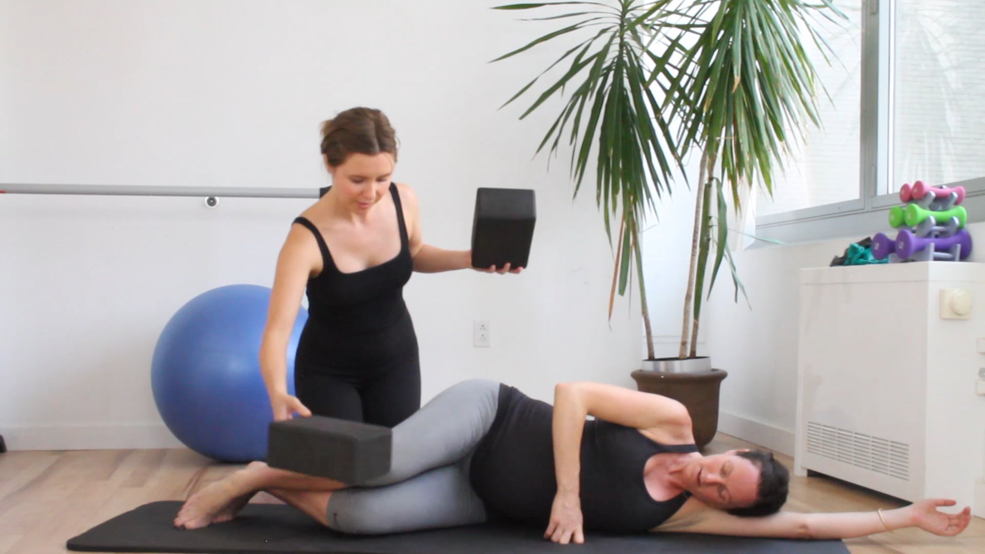 6 Mins - Stretch - Block (Prenatal)