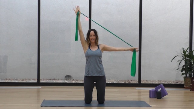 11 Mins - Arms - Theraband (Postnatal)