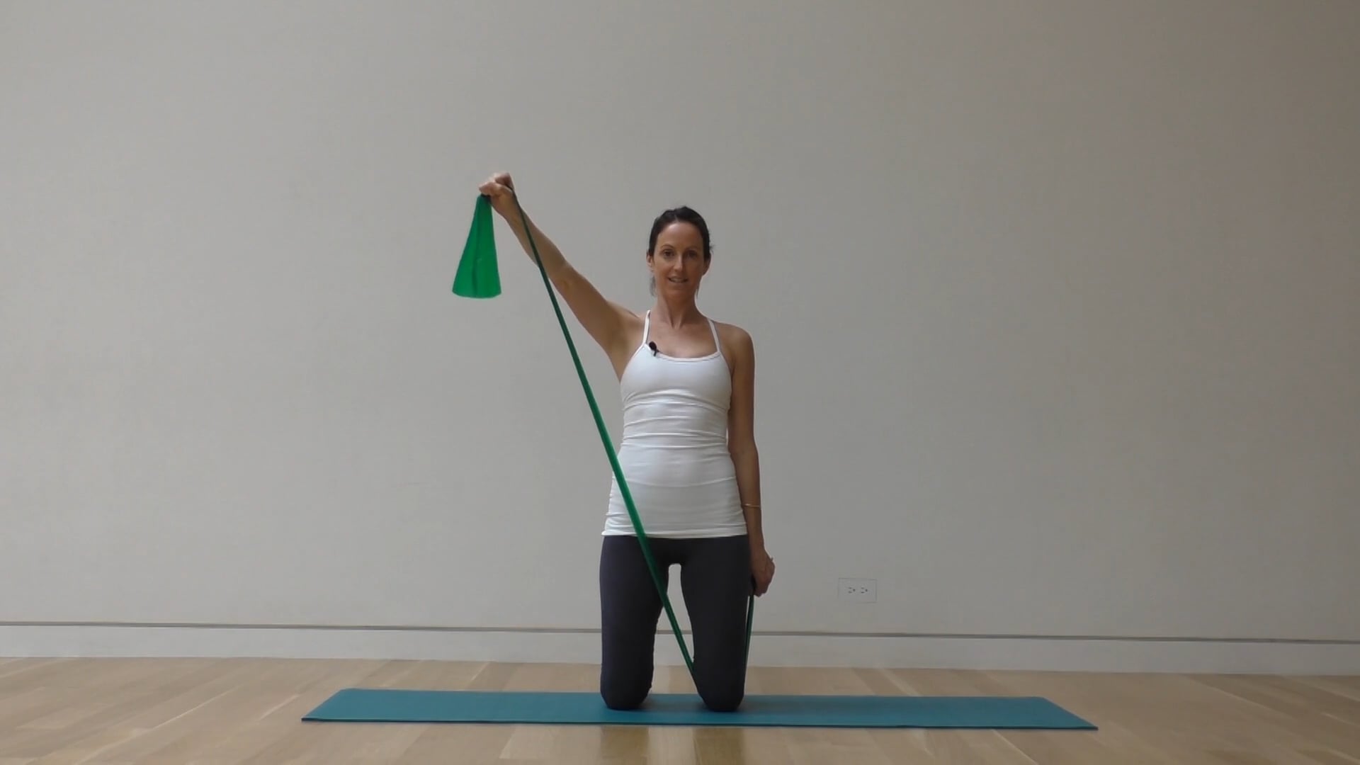 12 Mins - Arms - Theraband (Postnatal)