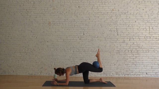 26 Mins - Full Body - Small Ball (Pos...