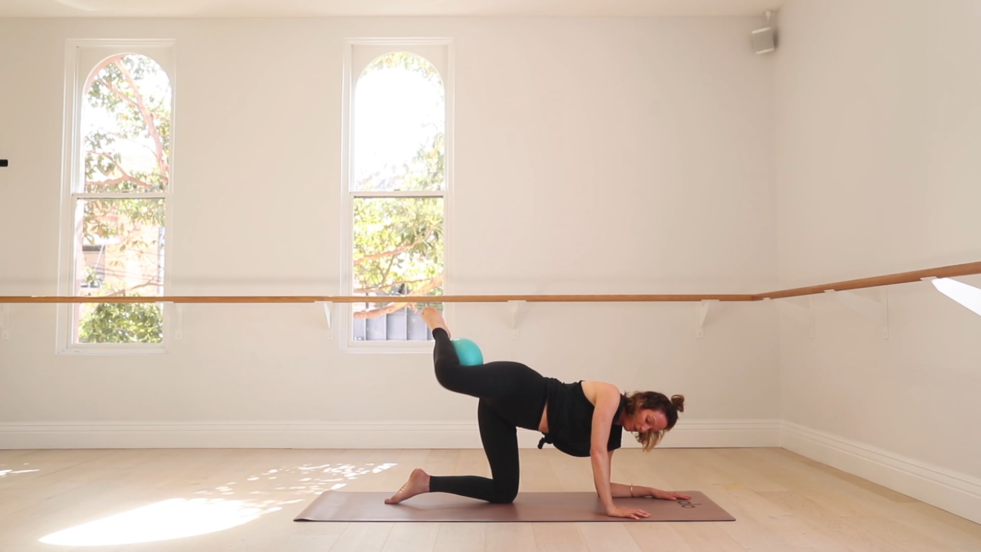 15 Mins - Butt - Small Ball (Strong Mama)