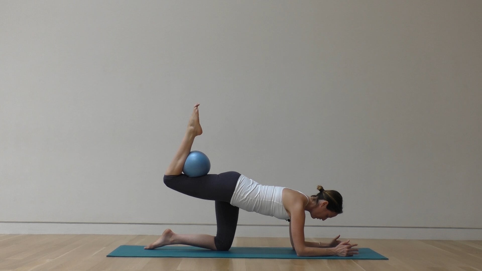 12 Mins - Full Body - Small Ball (Postnatal) 