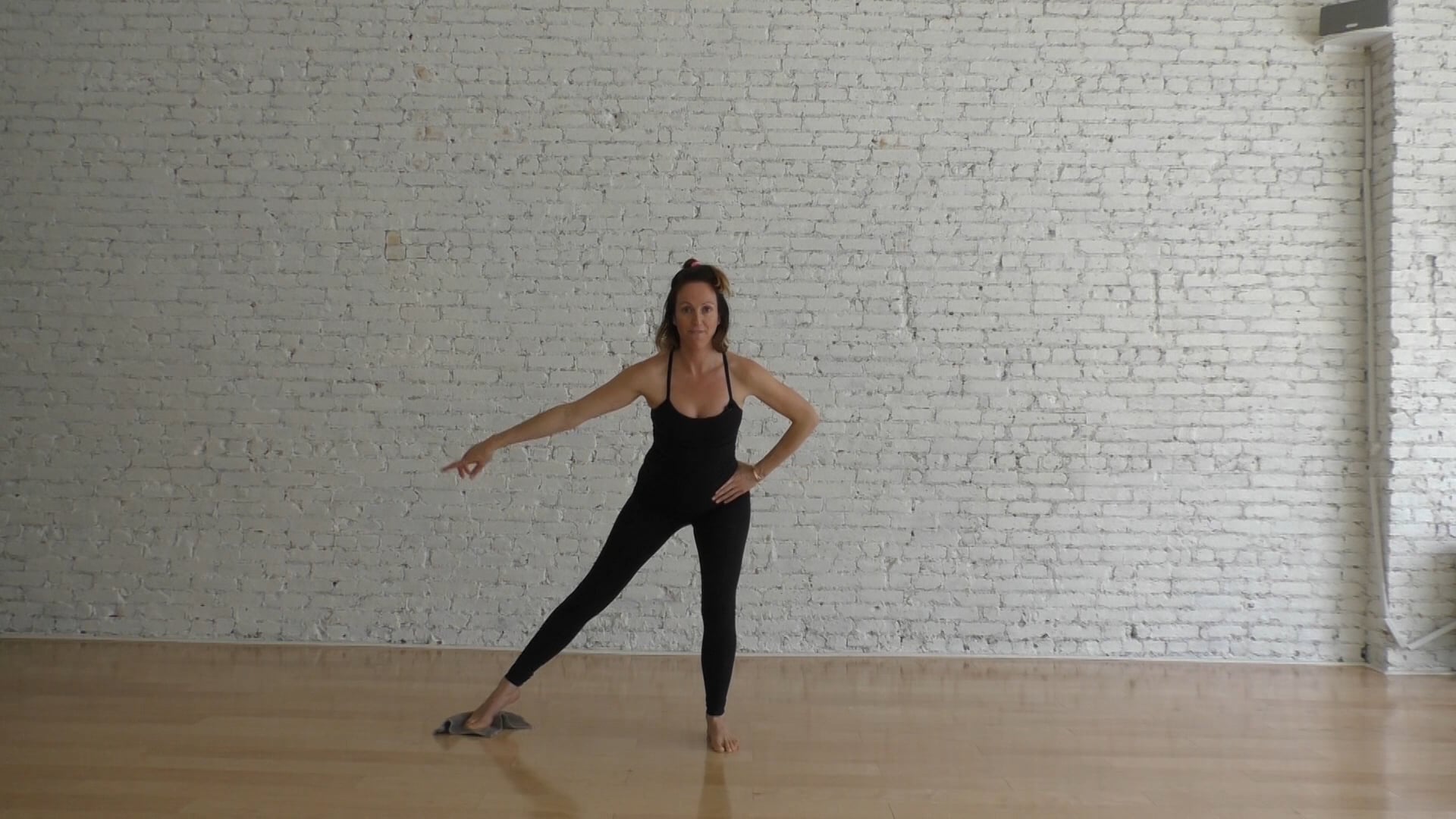 11 Mins - Week 5 - Legs - No Props (Prenatal)