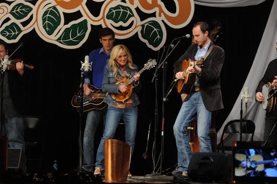 Rhonda Vincent & The Rage with Willow...