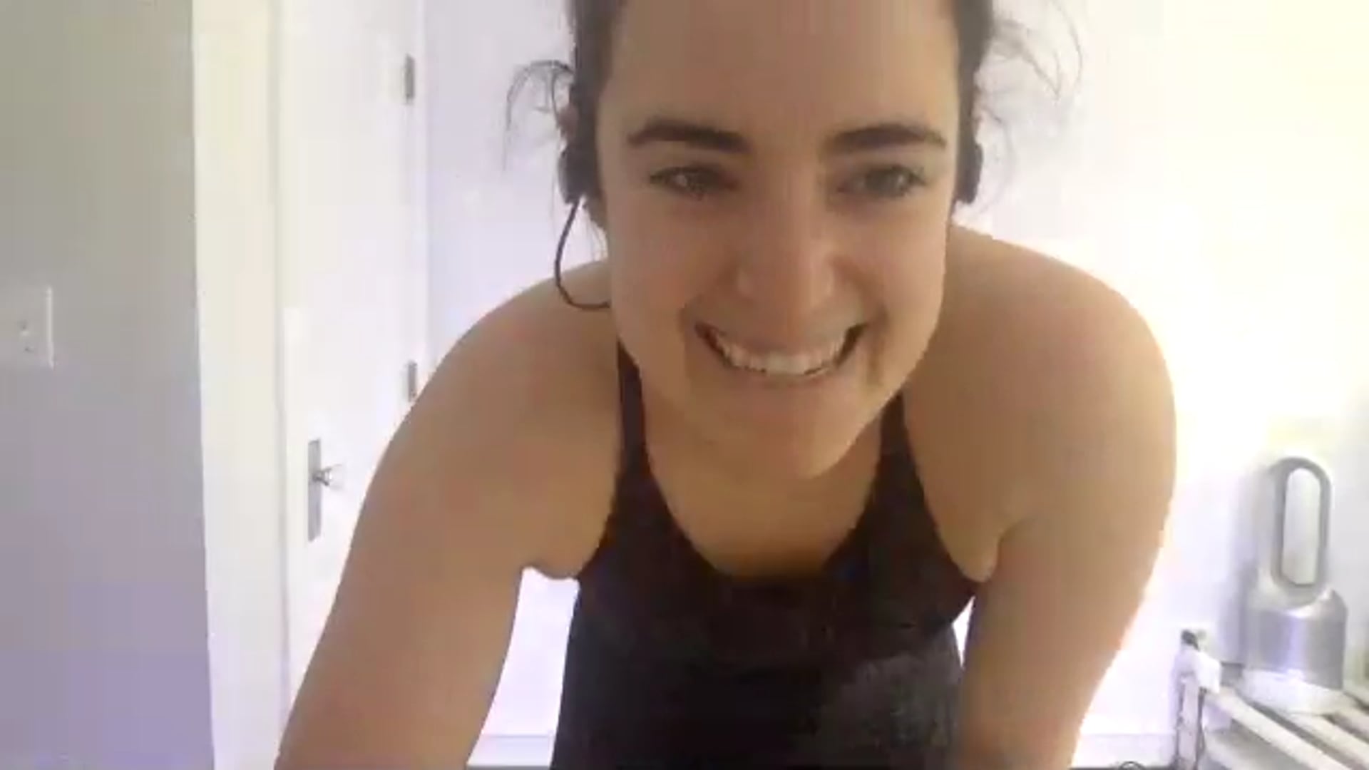 Kick Butt | Intro To Boxing (abs focus)