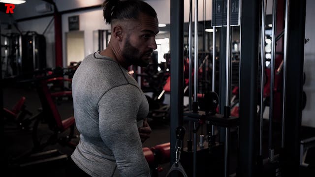 Triceps Extension Poignée | One Arm ...