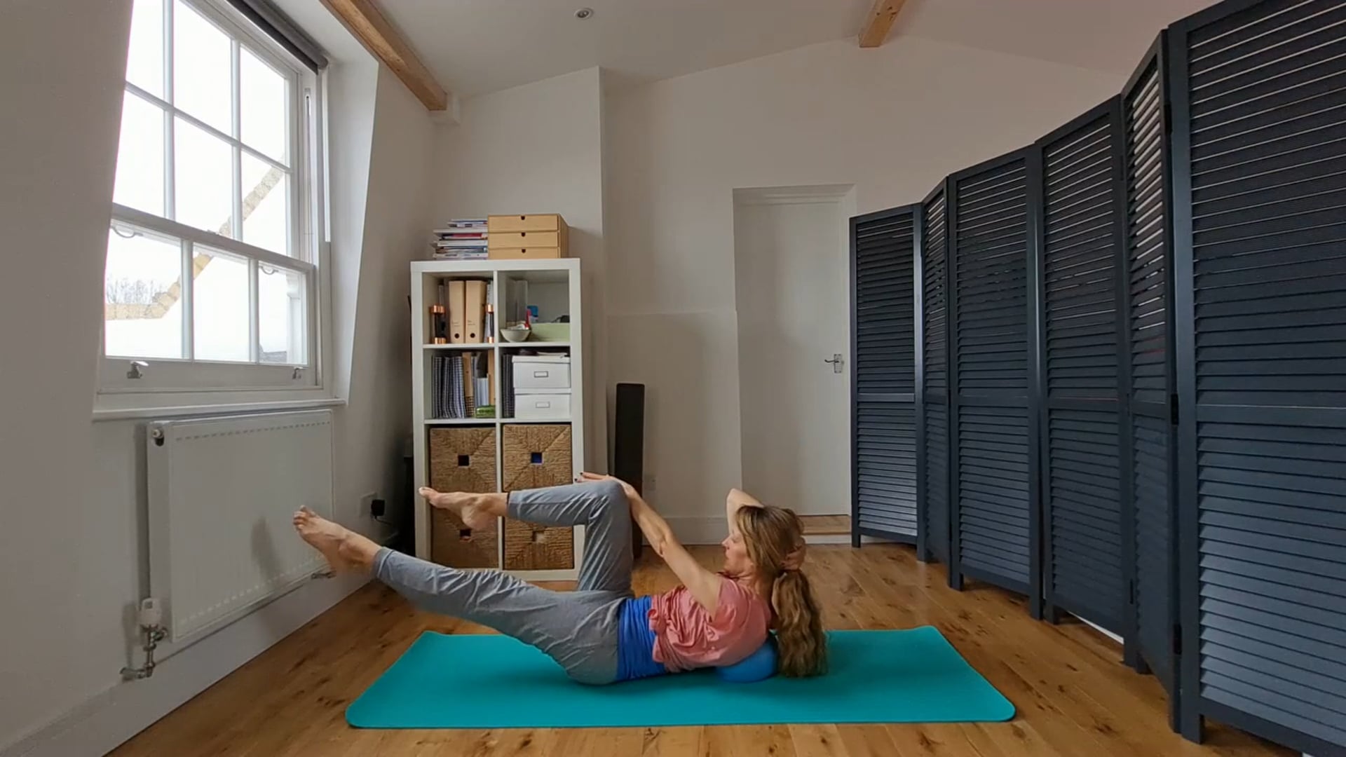 40' - Improvers to Advanced workout with overball