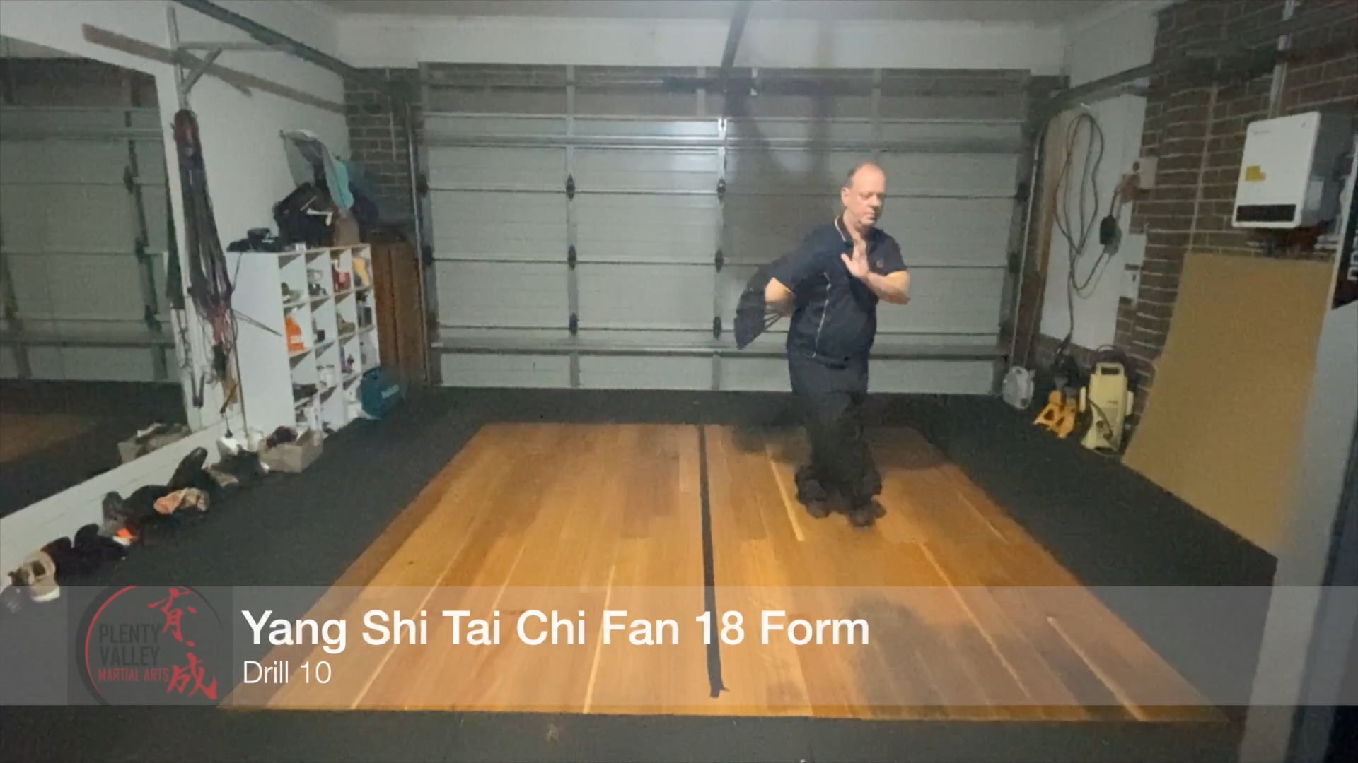 Yang Shi Tai Chi Fan 18 Form - Drill 10