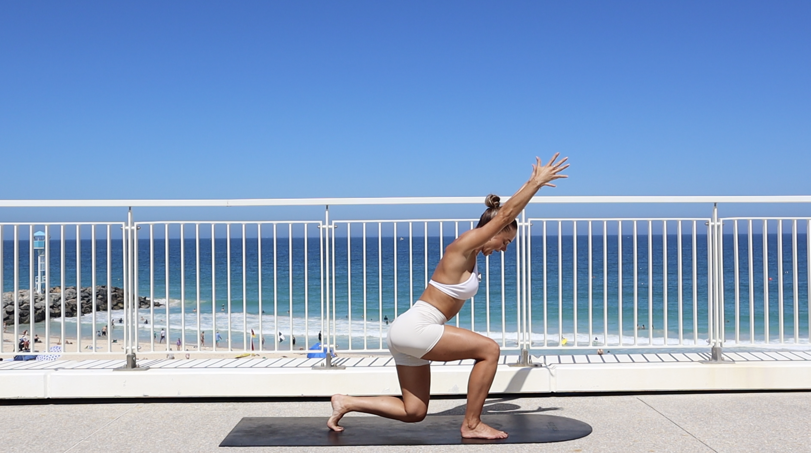 DAY 1 SUMMER GLOW SERIES - 30 MIN FULL BODY SCULPT