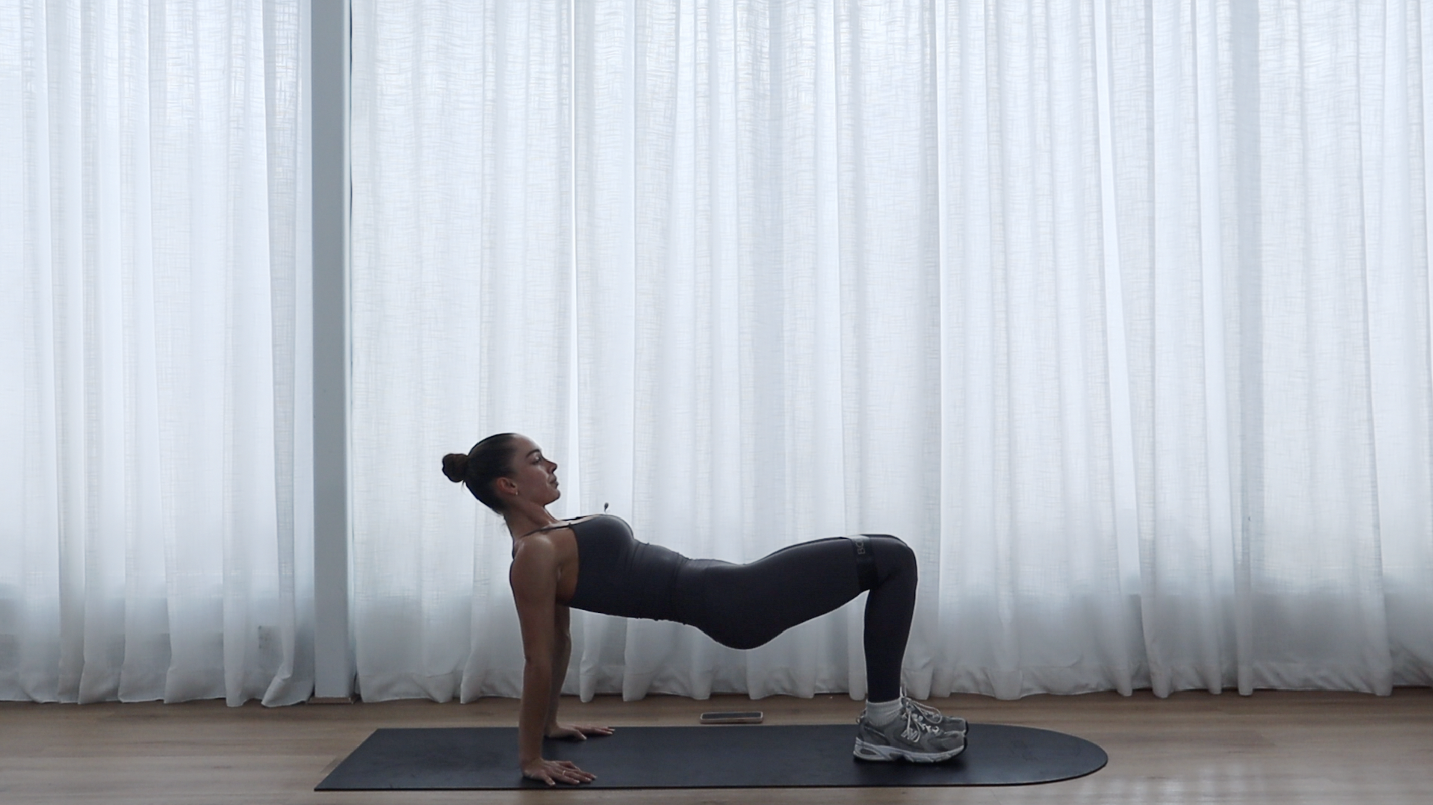 35 MIN FULL BODY SWEAT W/ BAND 