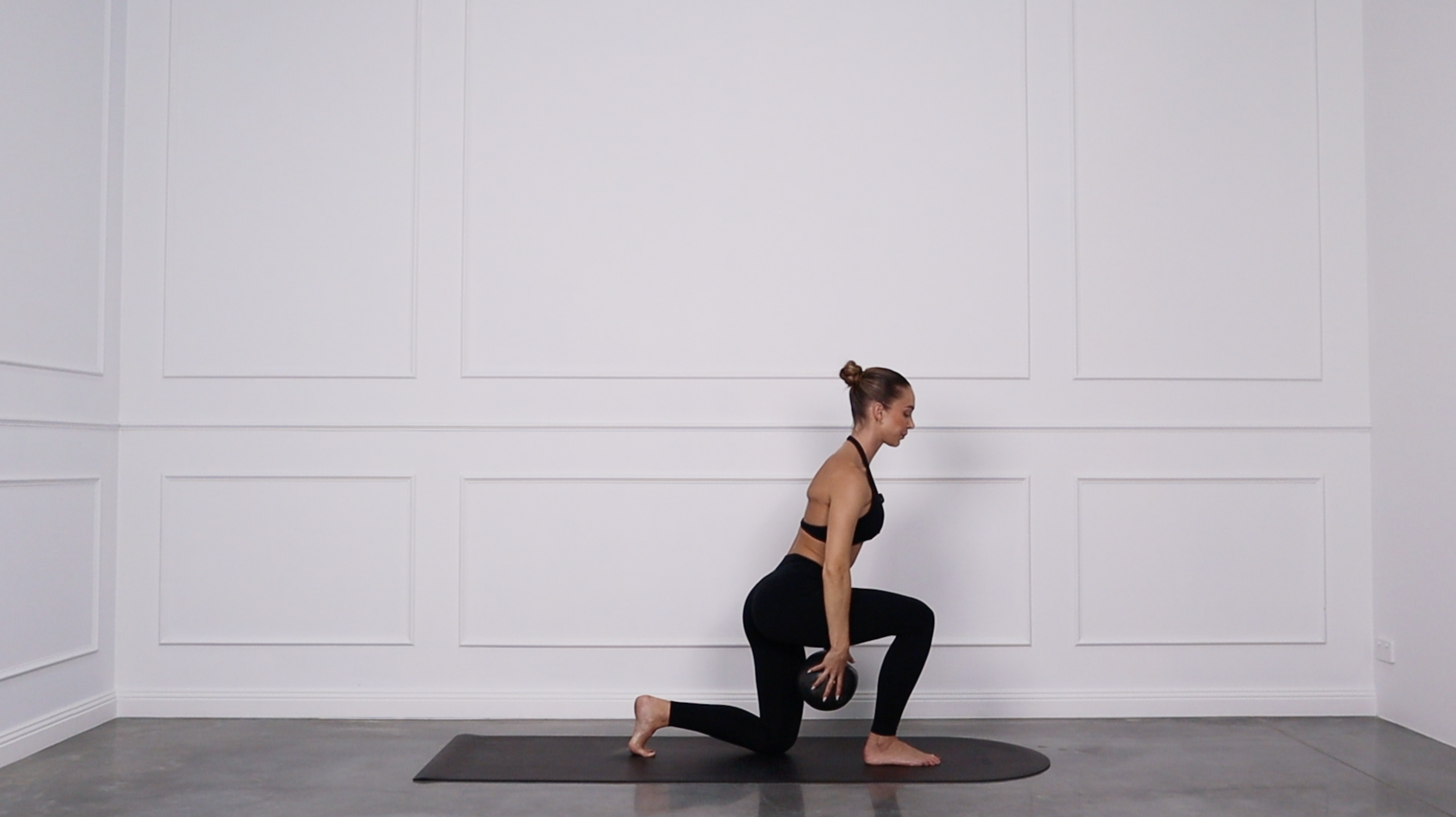 35 MIN FULL BODY BPP SIGNATURE SCULPT W/ BALL 