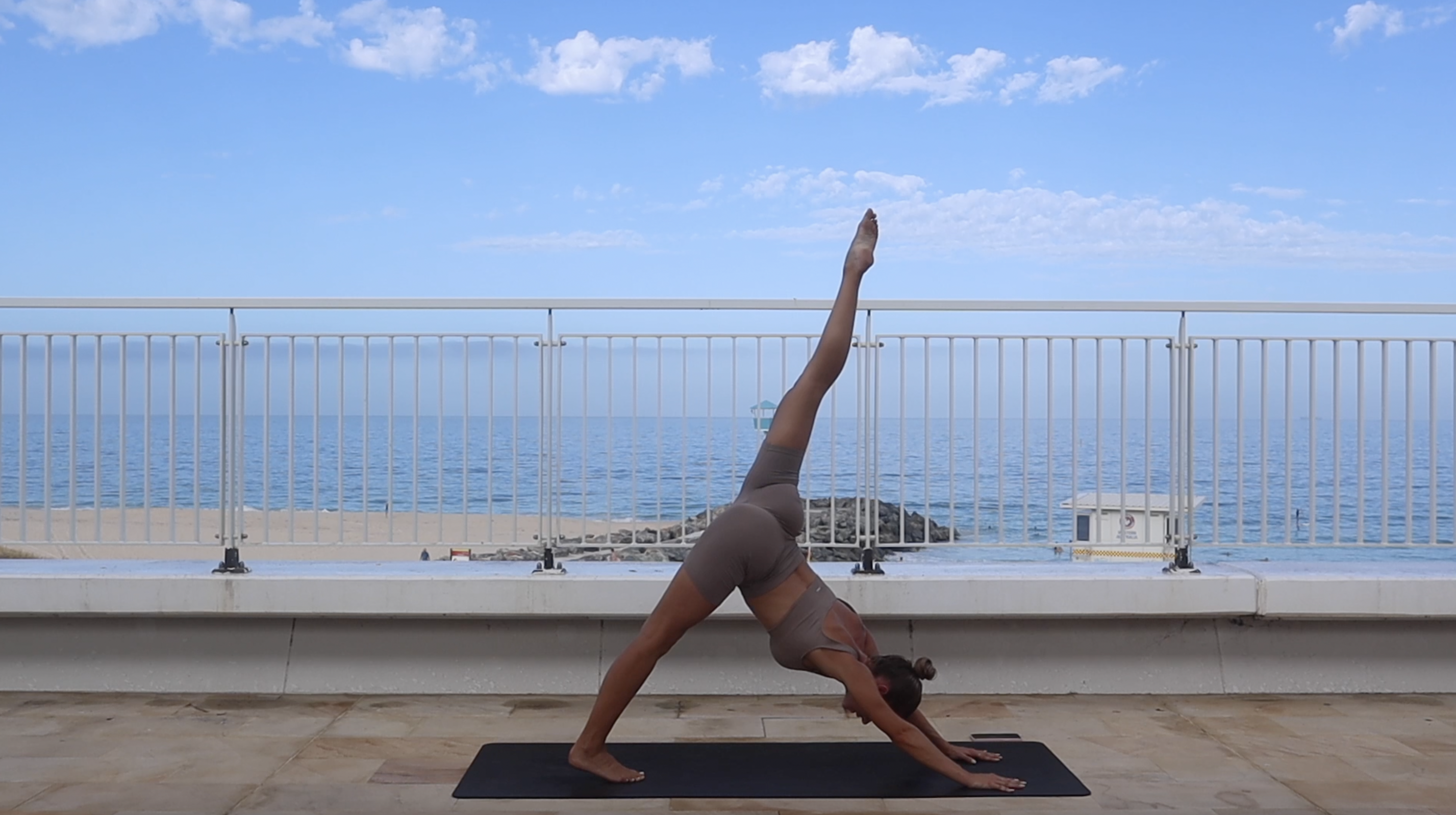 30 MIN STRETCH & FLOW 