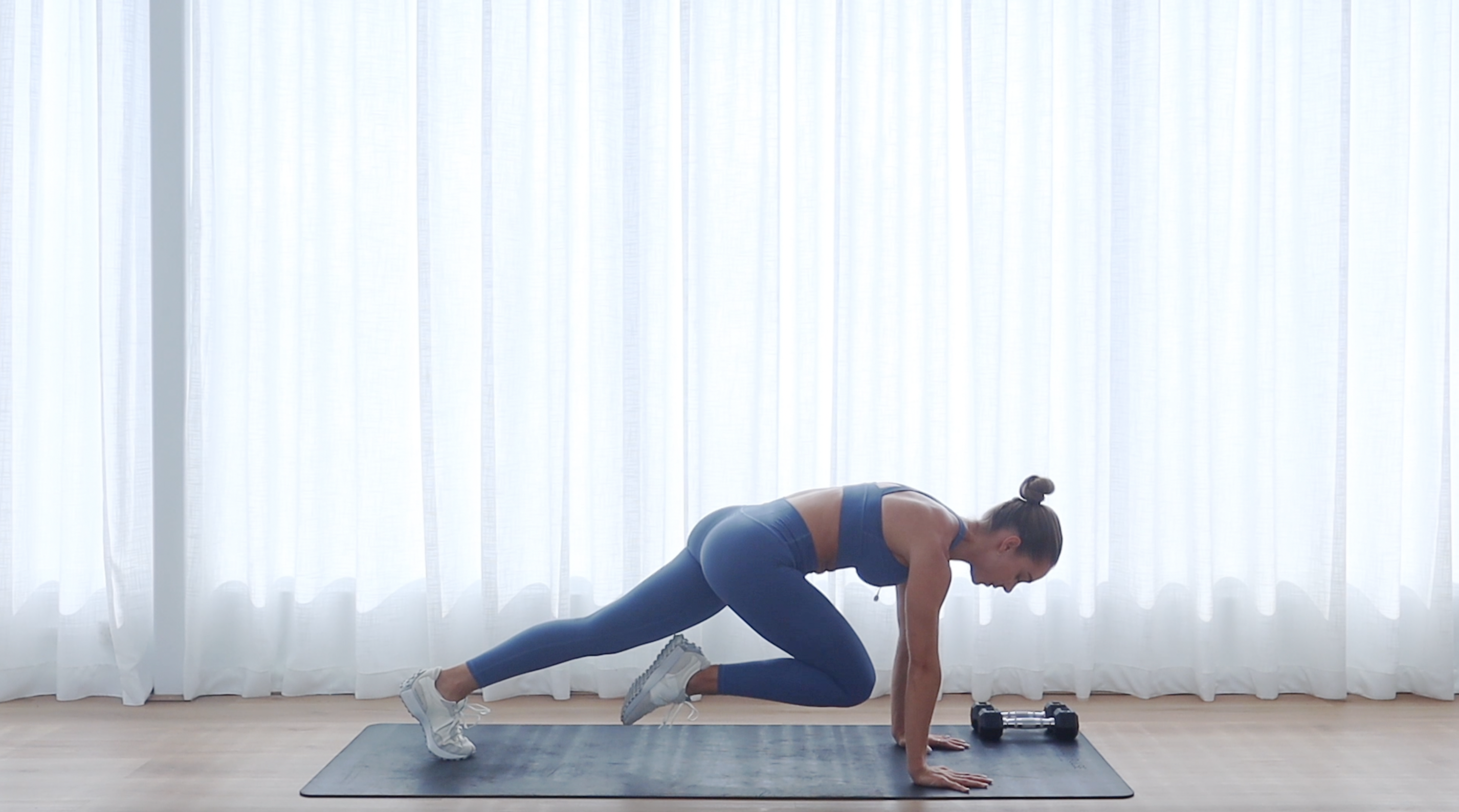 15 MIN TABATA SWEAT W/ WEIGHTS