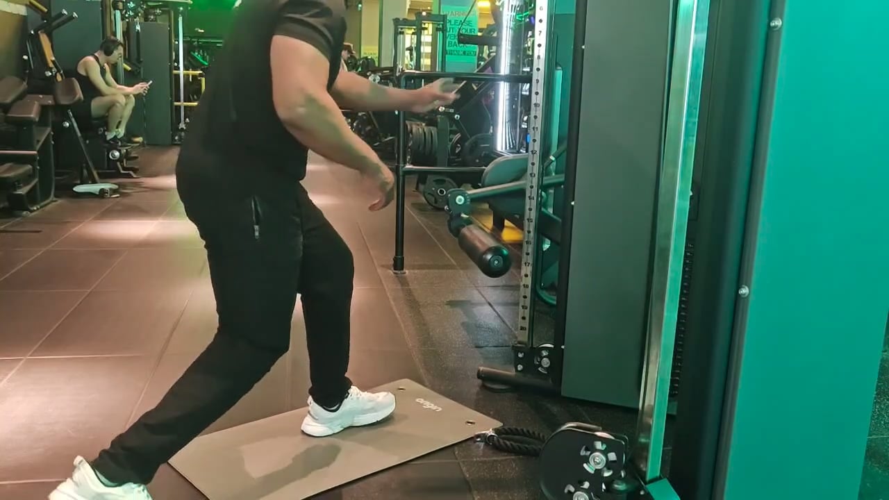 Kneeling Cable Pulldown