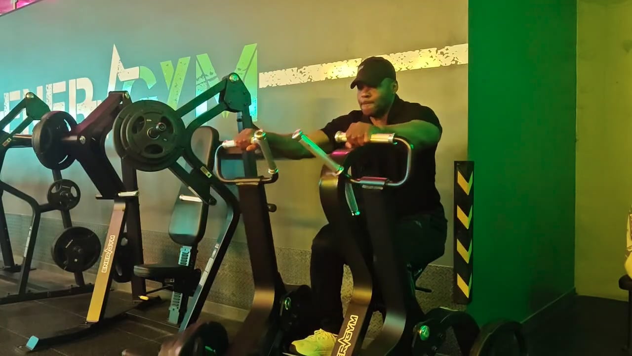 Seated Row Machine