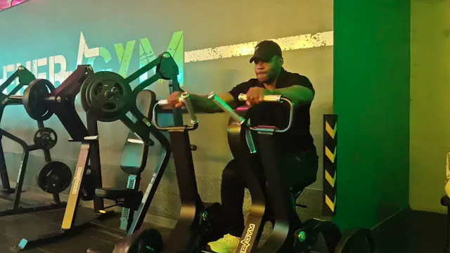 Seated Row Machine