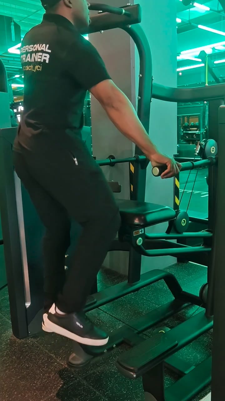 Assisted Chin Ups