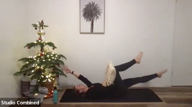 LIVE STREAM!! With a cushion! 8th Dec...