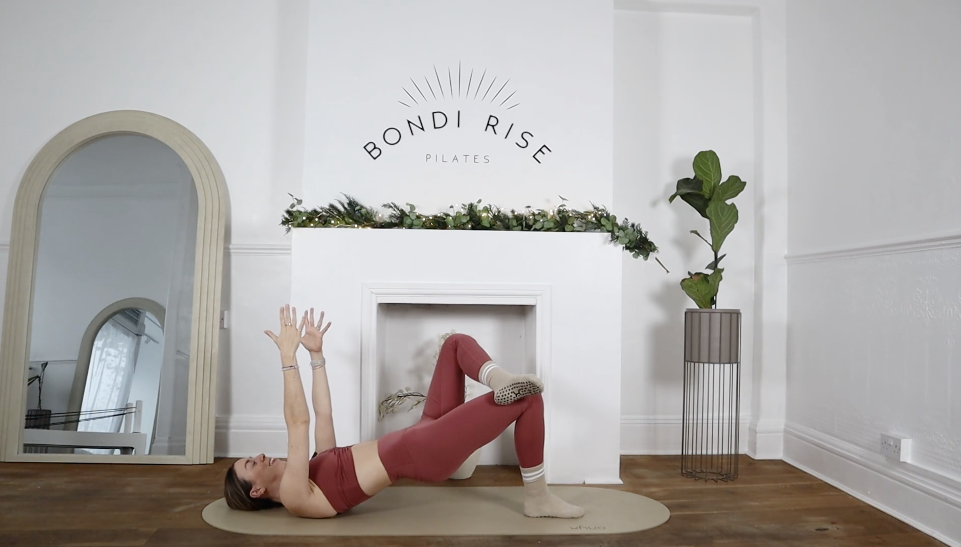 15 MINUTE FULL BODY: OBLIQUES, TRICEPS, LOWER BODY