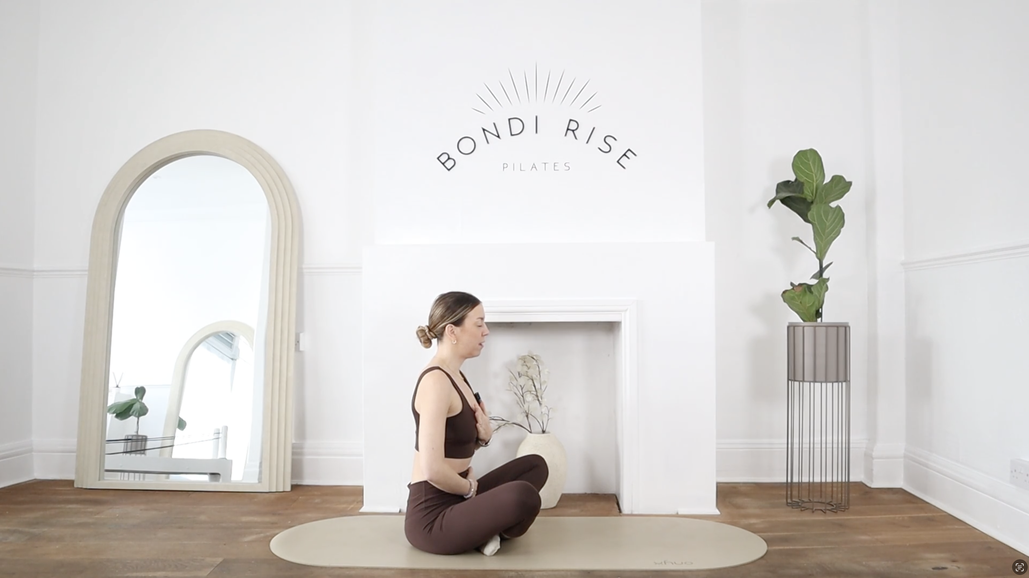 WEEK 5 PRENATAL: LOTTIE'S FIRST CLASS KNOWING SHES PREGNANT