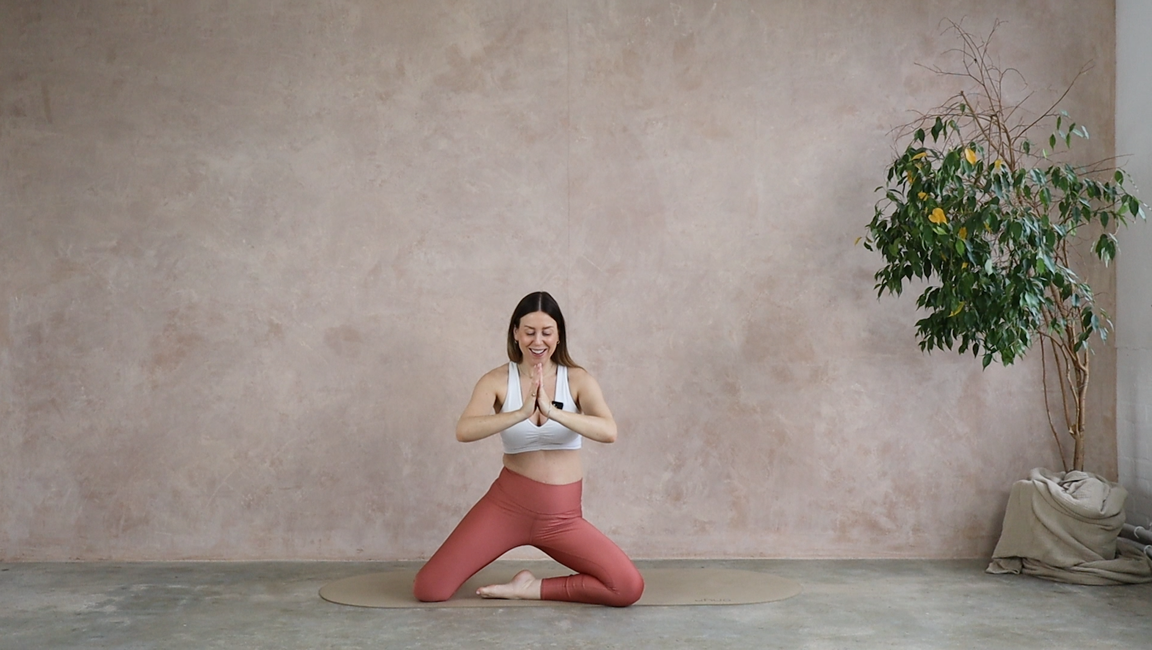 20 MINUTE PRENATAL LOWER BODY FLOW, NO EQUIPMENT