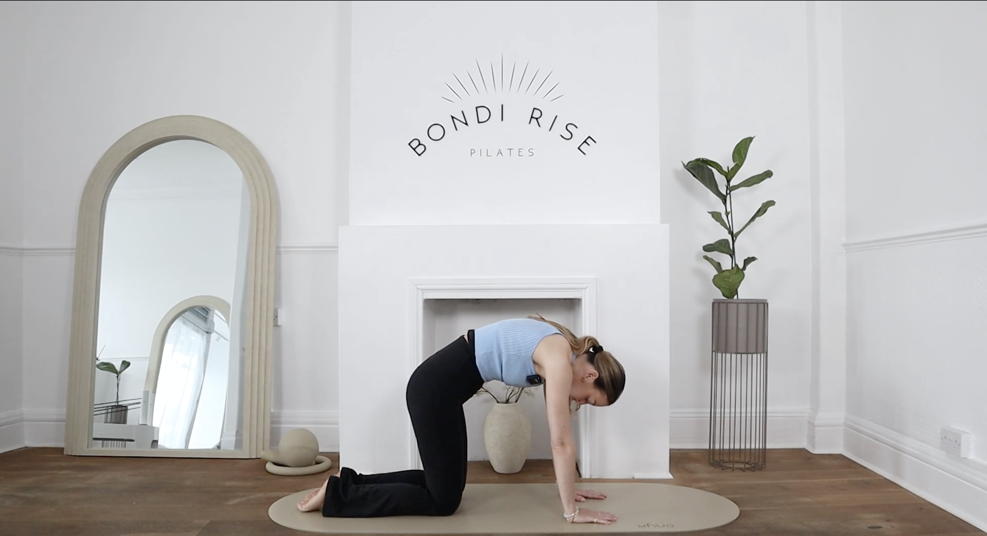 WELCOME TO PILATES: 23 MINUTE BEGINNER WORKOUT