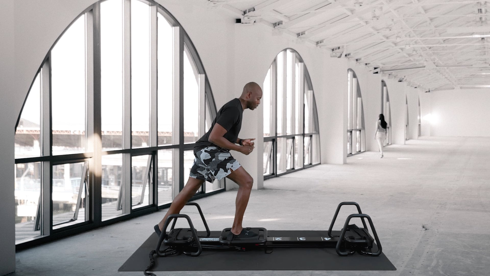Let's learn with booster. Hamstrings and Escalator Lunge