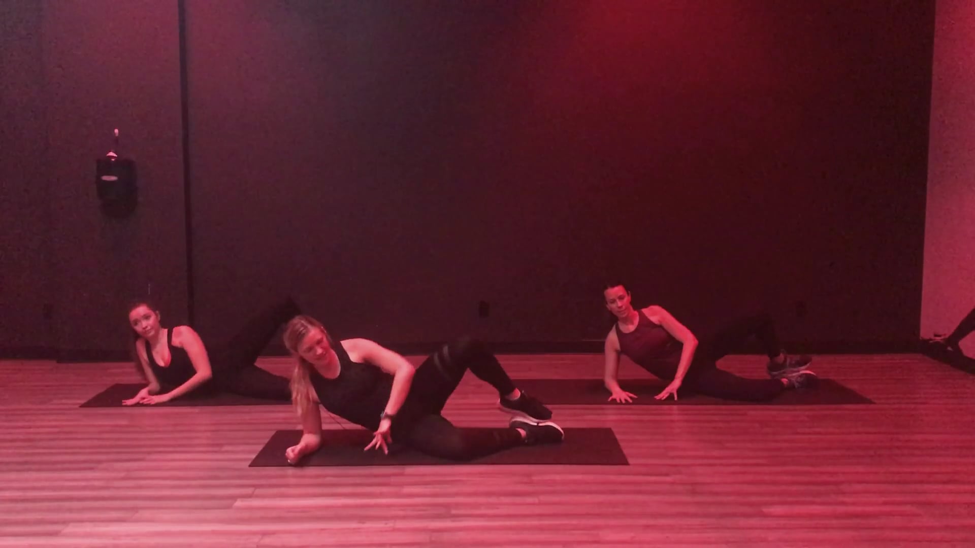 Abs: Gooey - Gilligan Moss Remix by Glass Animals