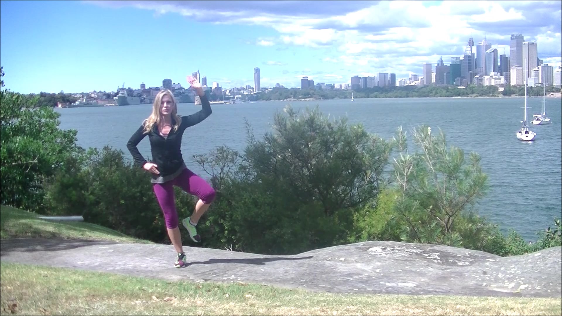 Standing Booty Sydney Deadmau5