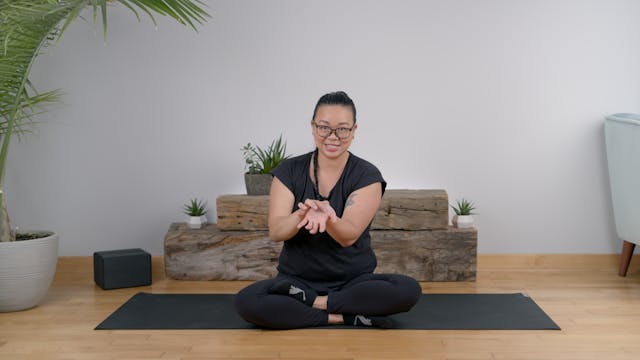 Upper Body Refresh with Joy (6 min) 