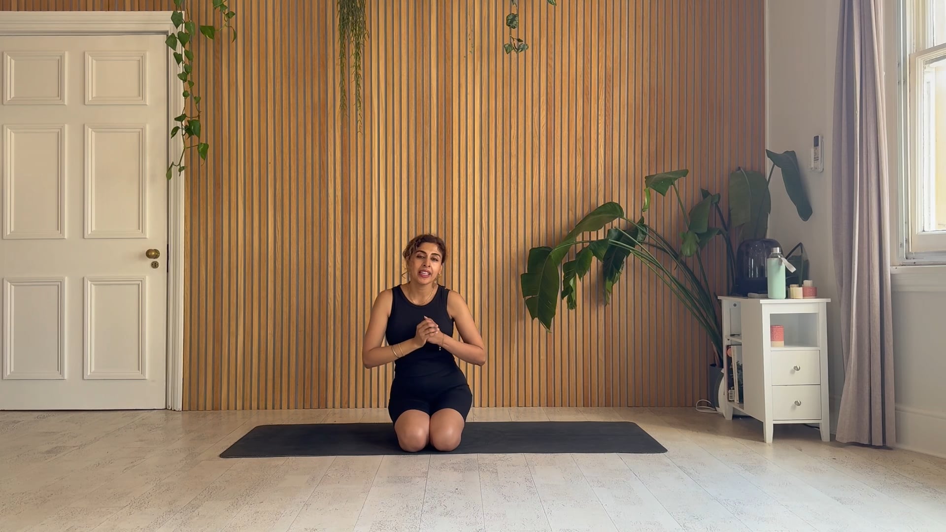 24 Min Luteal Phase Pilates Flow (Slow down and back to basics)