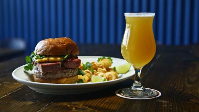 Burgers and Beers: Cinnamon Prost Crunch
