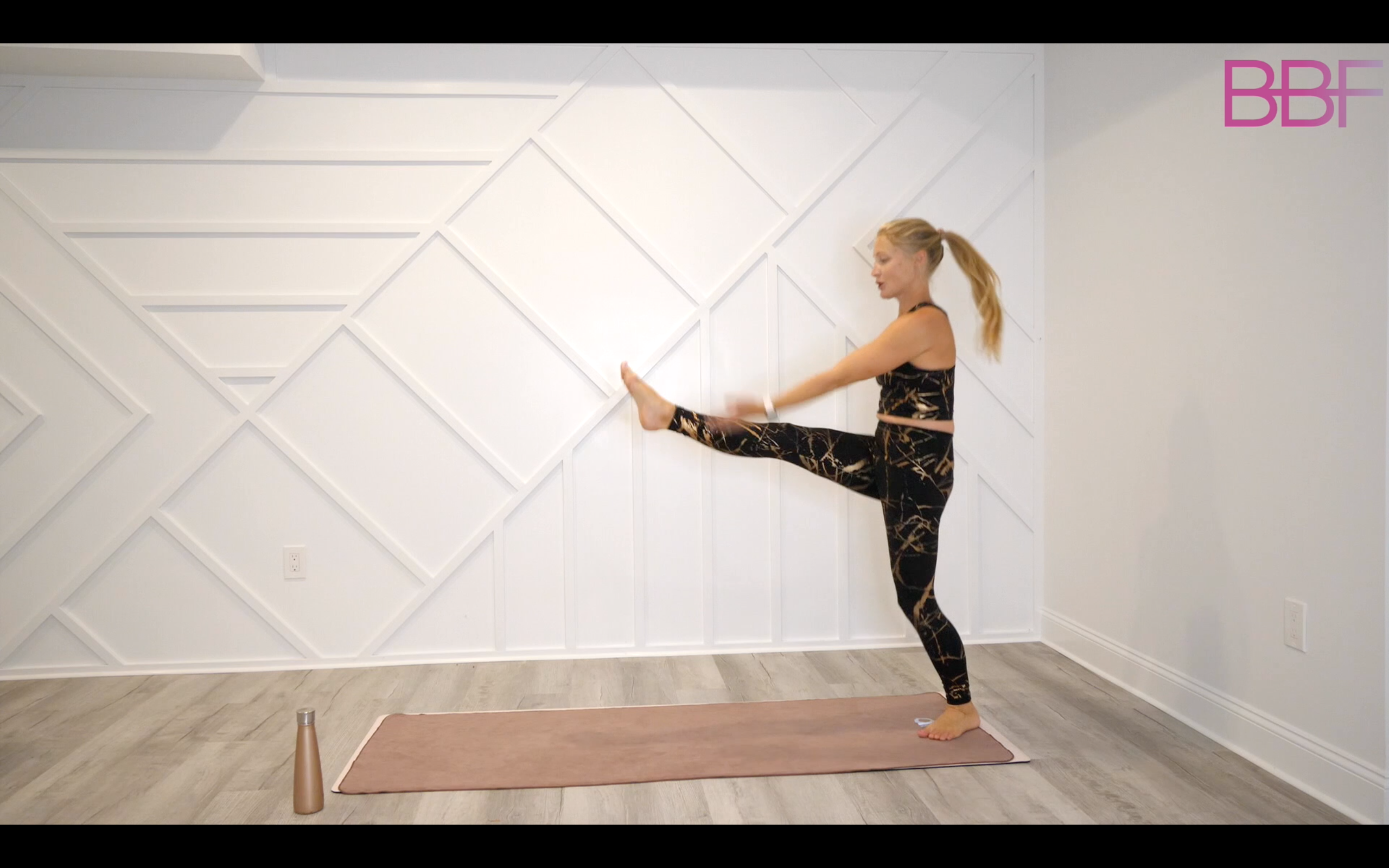 Signature HIIT the Barre®