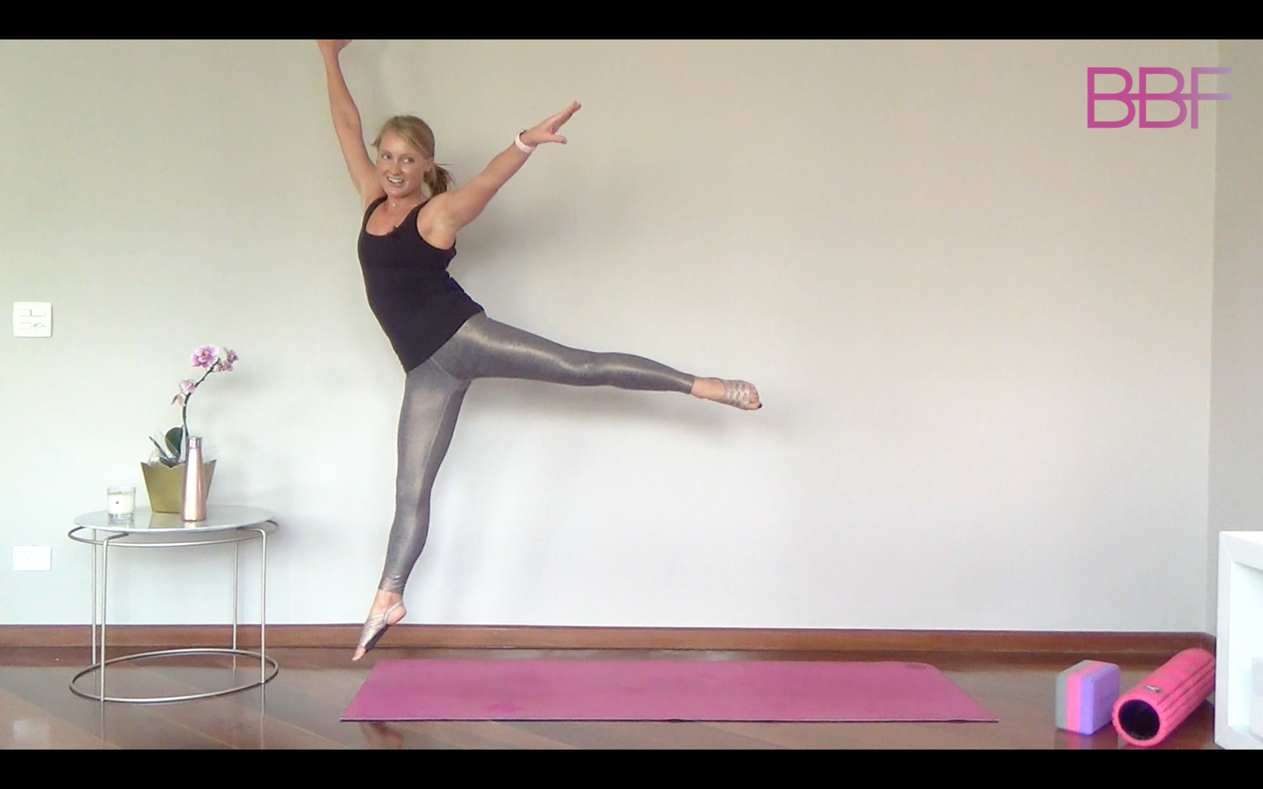 HIIT the Barre®- Towel off!