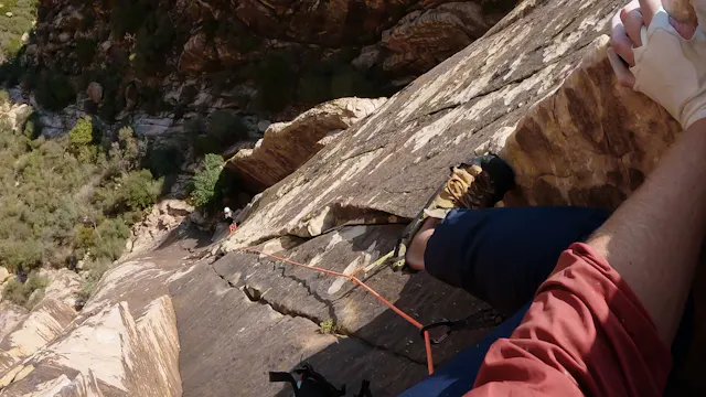 Red Rock Canyon | Ginger Cracks (5.9) Pitches 1-4