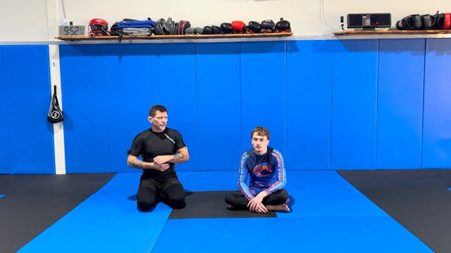 SC 11. Floating knee cut pass_