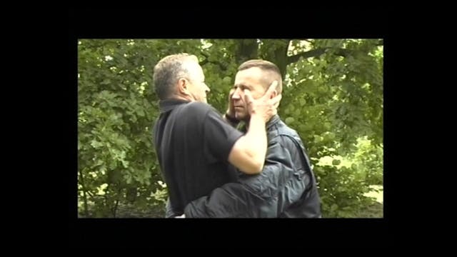 Self-Defense Krav - Close Combat 150 Simple and Efficient Techniques DVD81