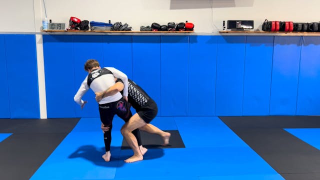 KF 14. Shin to shin to the back_