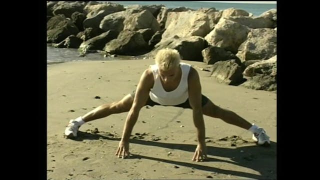 Work Out & Stretching DVD22