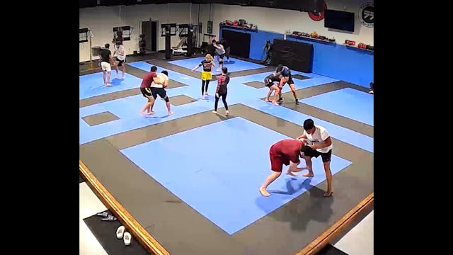 KF 17. Knee Flare in action_