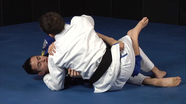111 Half Guard Techniques Vol 1 Getting Out of Bad Spots by Caio Terra - Japanese
