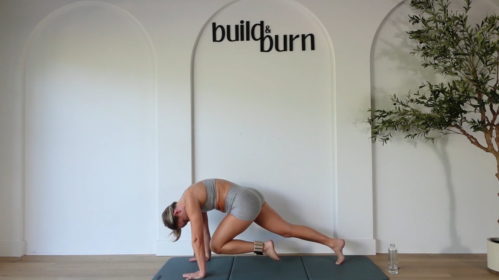 Inner & Outer Thigh Pilates