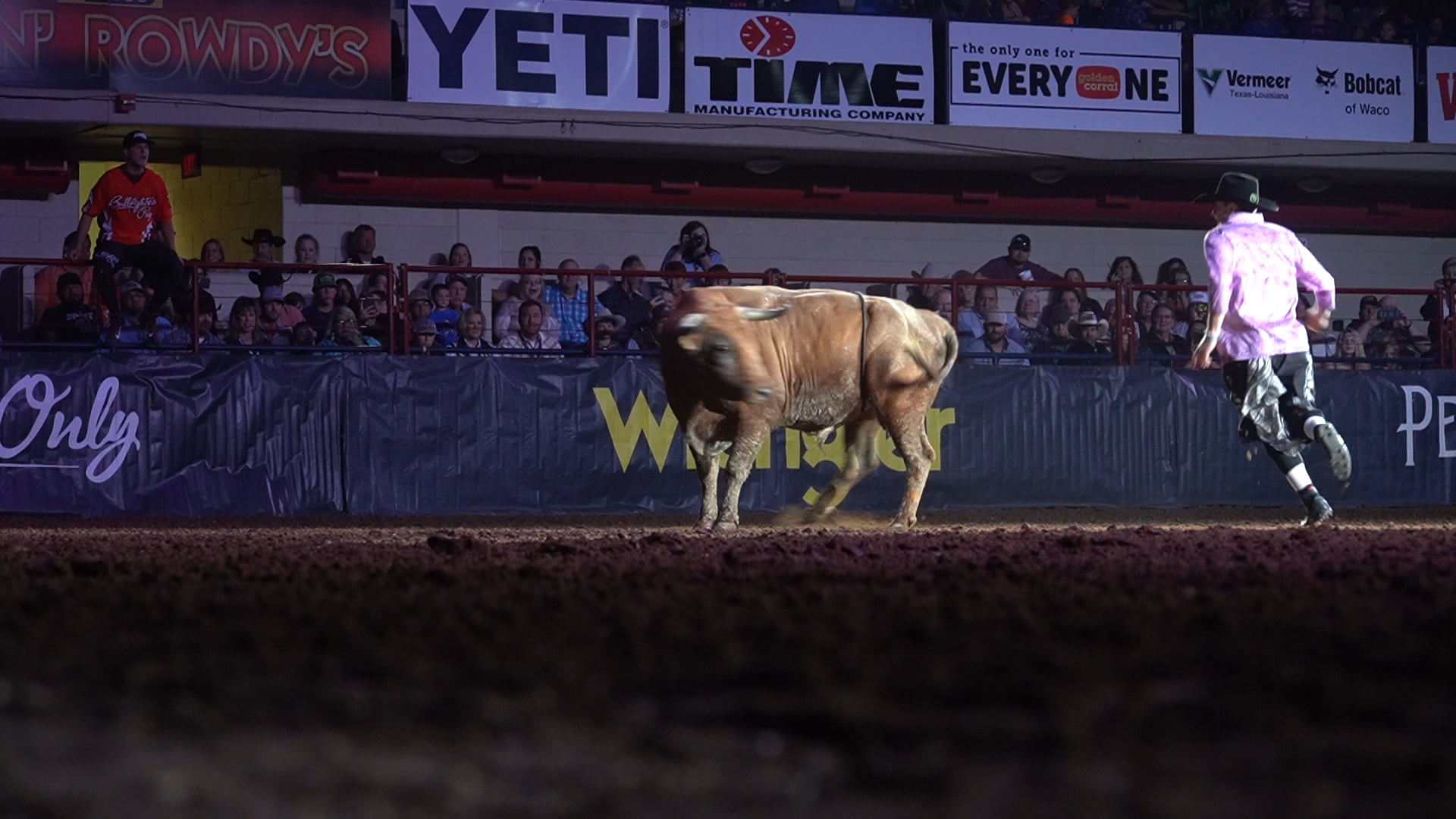 One HOT Bullfight 2019 - Kris Furr (LR) ALT.