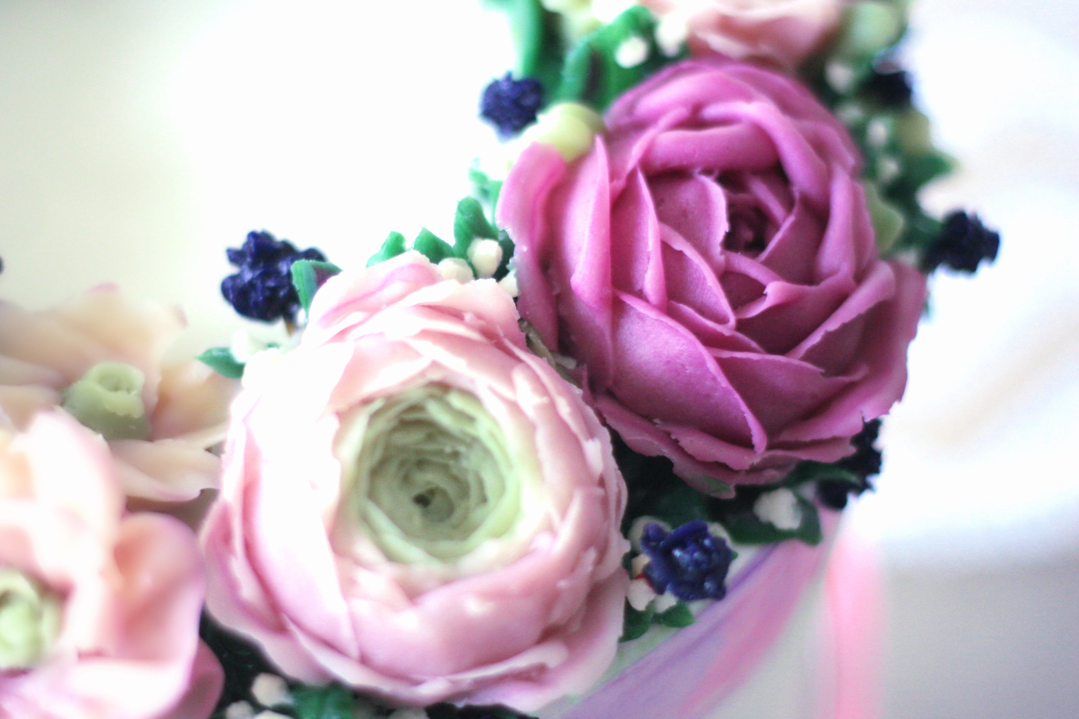Piping a Big, Beautiful, Round Rose